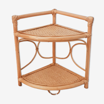 Etagère d'angle en rotin