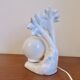 Lampe " palmier " en céramique blanche et boule opaline blanche des années 70 80