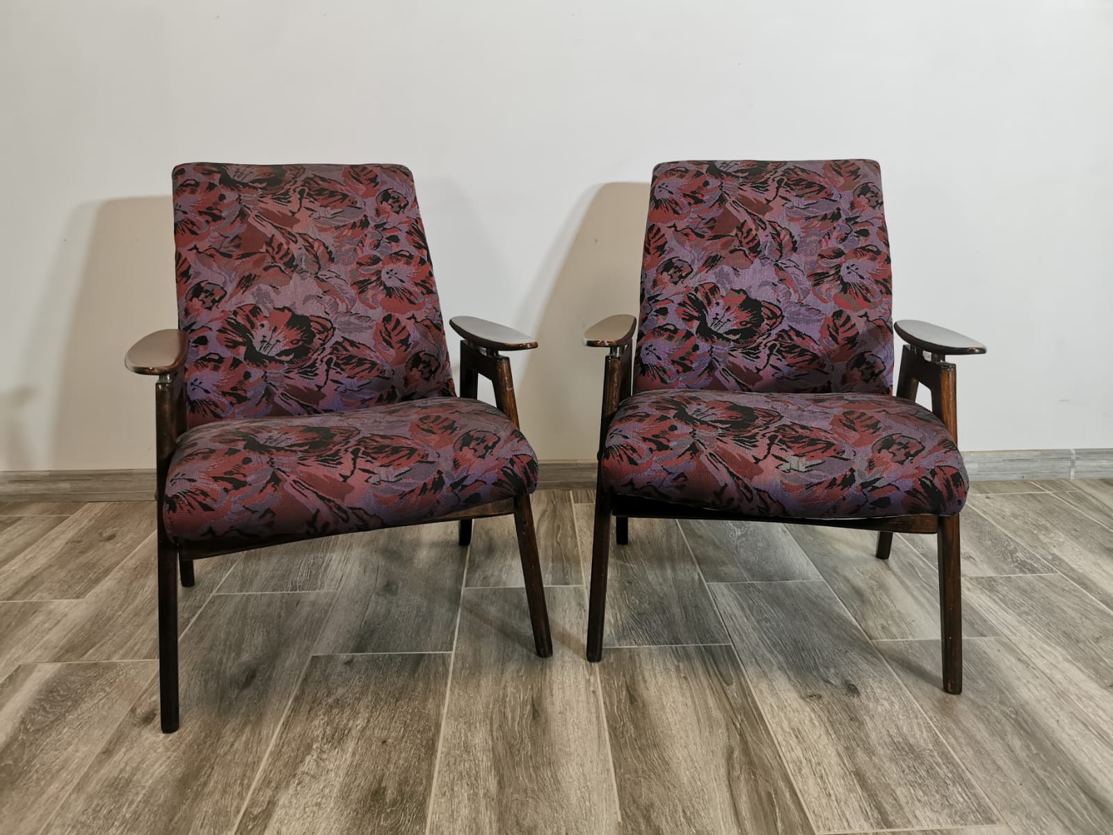 Vintage Armchairs from Tatra, Set of 2