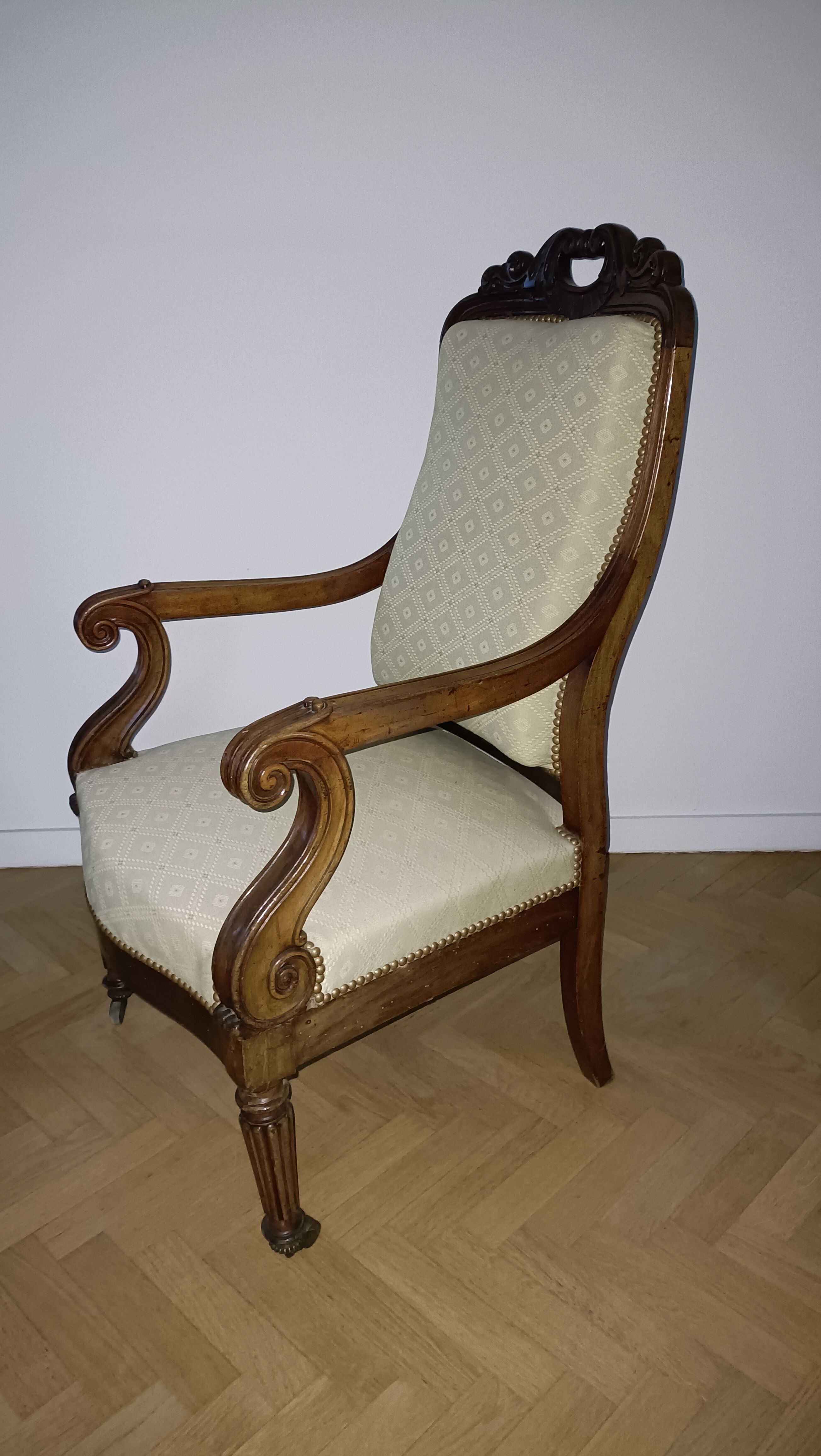 Mahogany armchair 19th