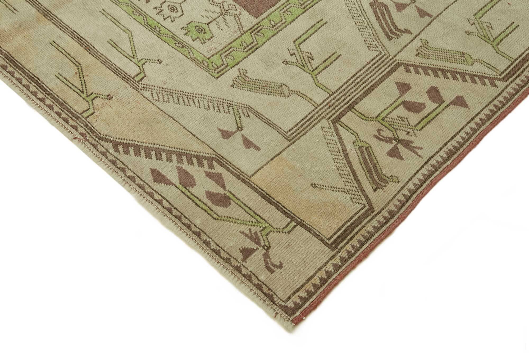 Turkish Vintage Anatolian Rug 163 cm x 220 cm