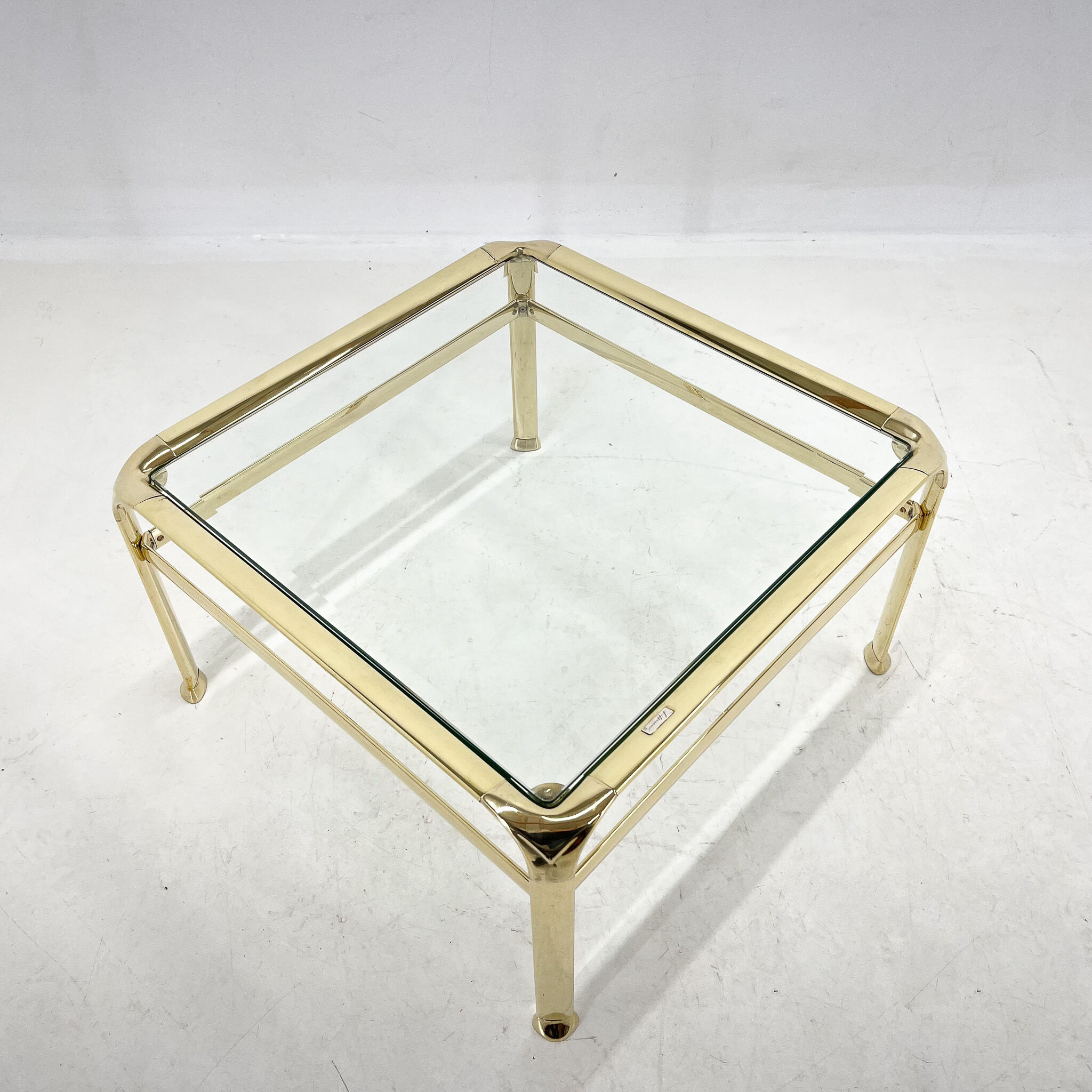 Table basse, laiton & verre, Mauro Lipparini  1970's, italie