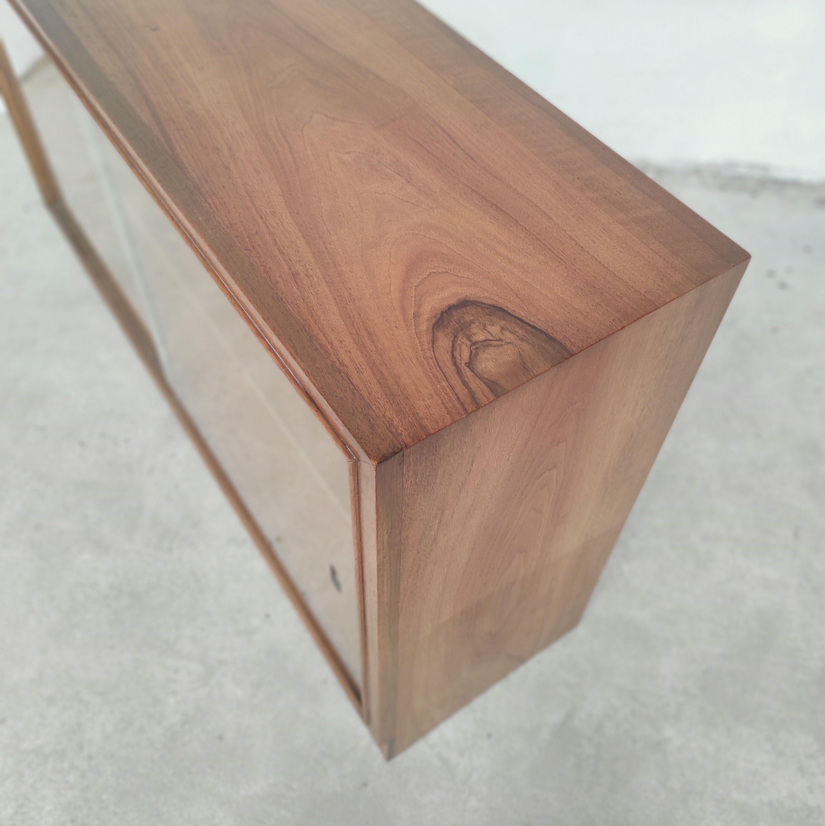 Showcase sideboard 2 doors, 1960