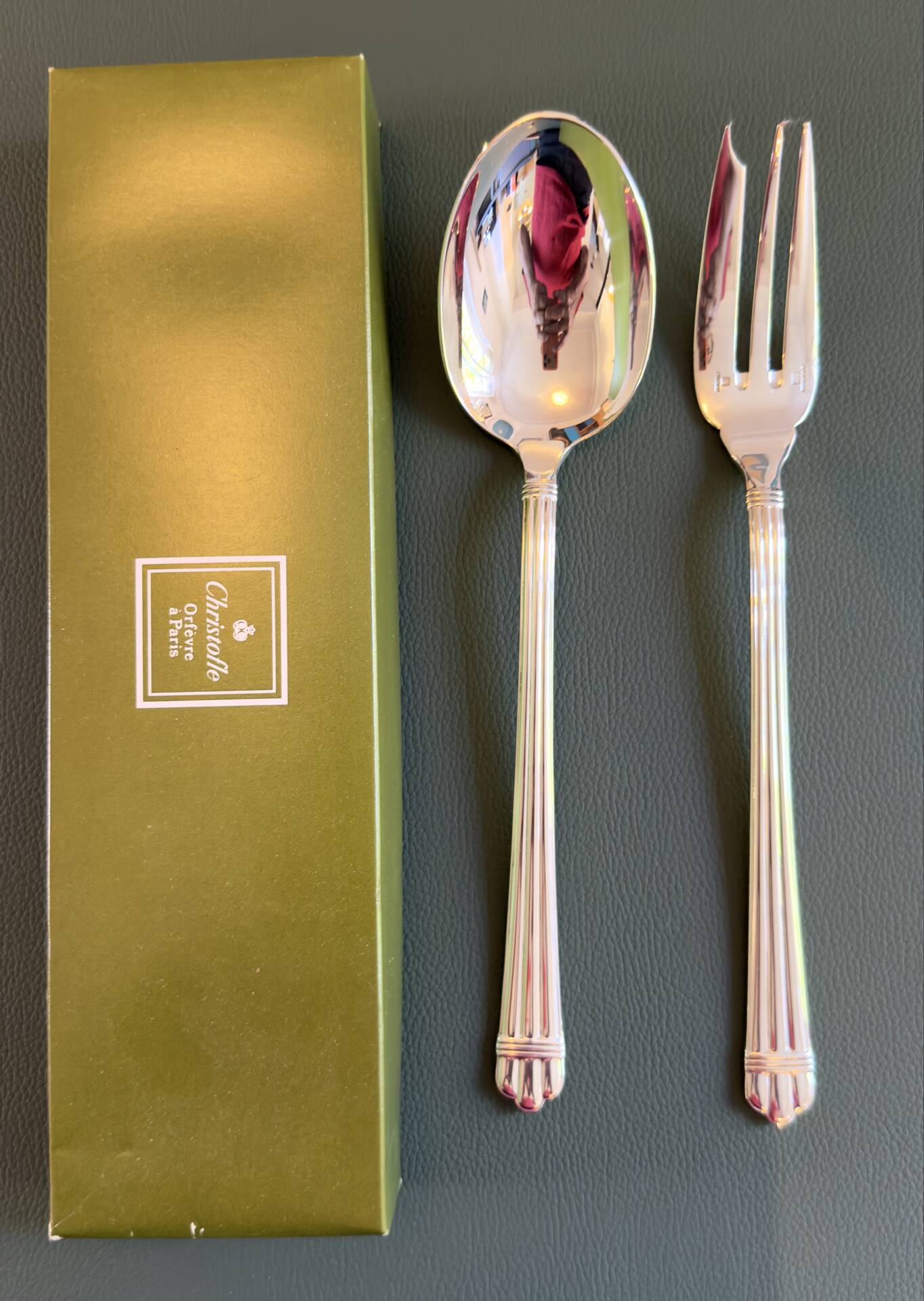 Christian aria, service cutlery