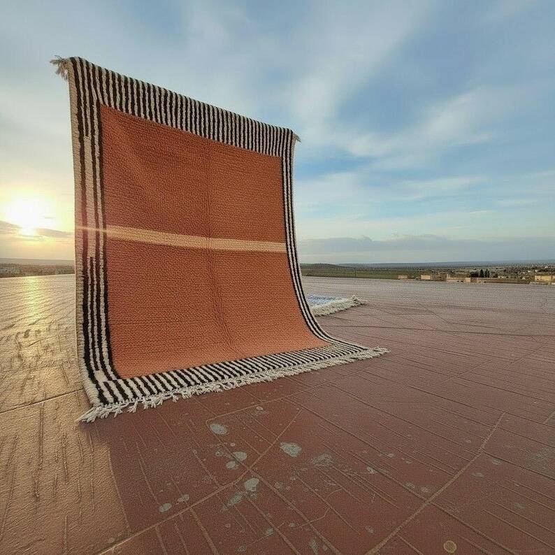 Handmade pure wool rug, size 2/3 m.