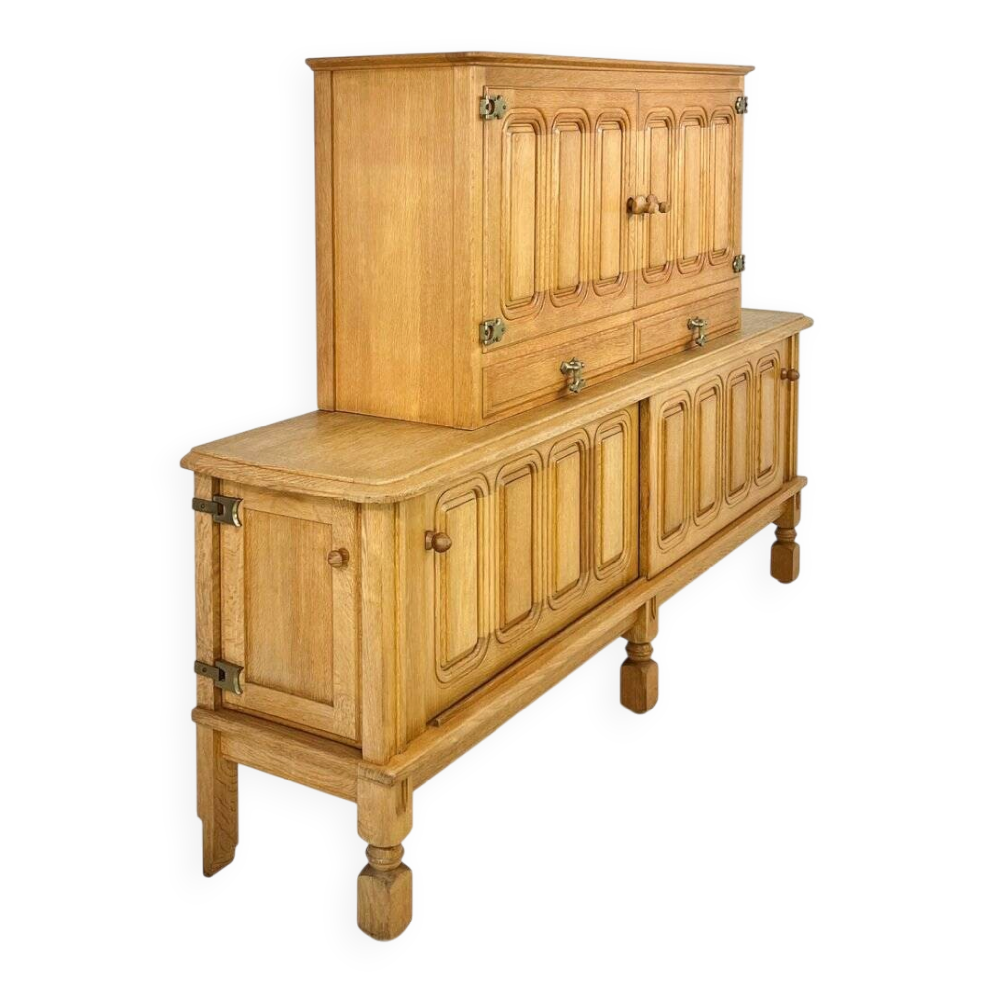 Enfilade Midboard Mathias in oak and brass by Guillerme and Chambron