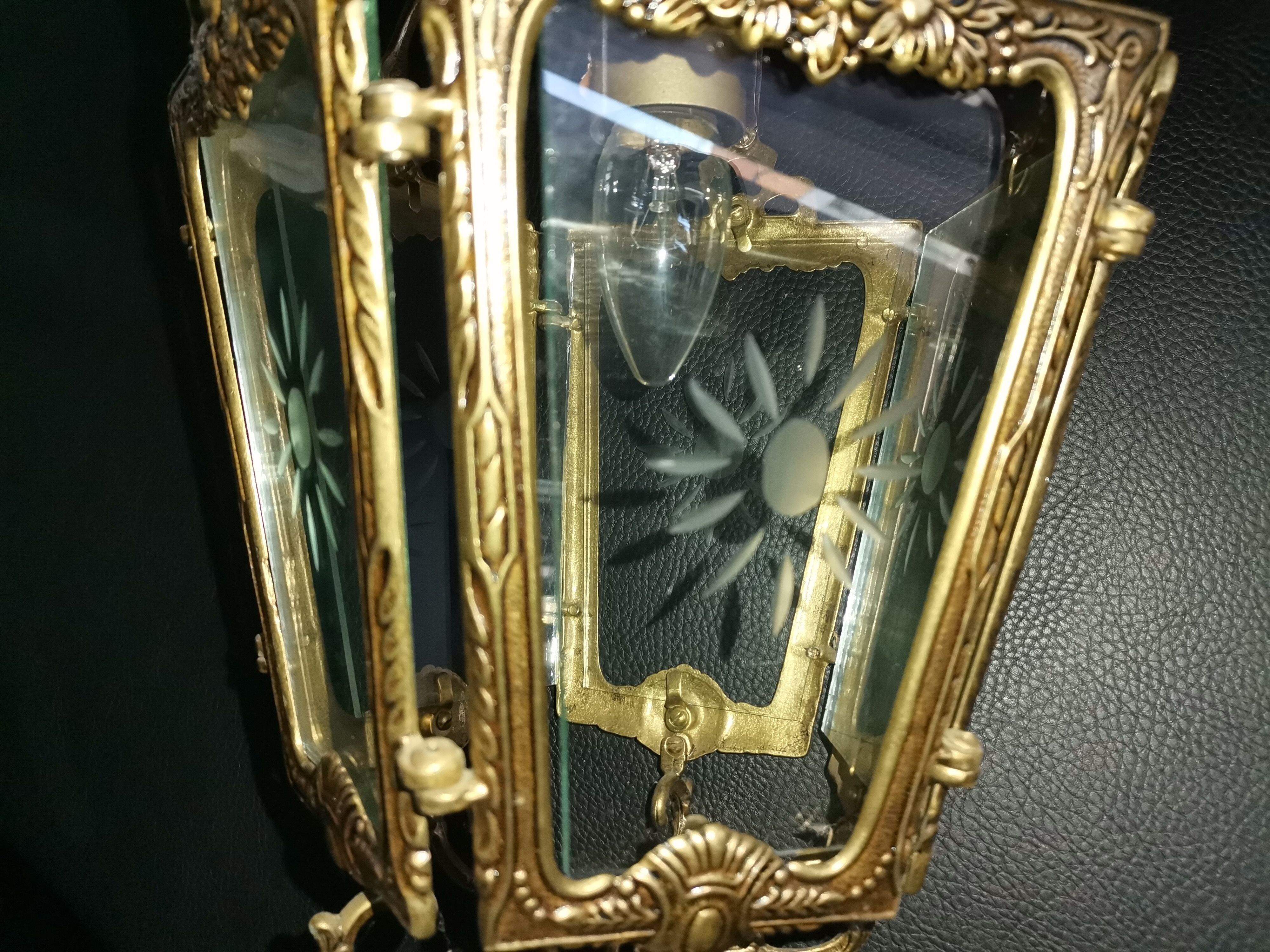 Chandelier suspension lantern