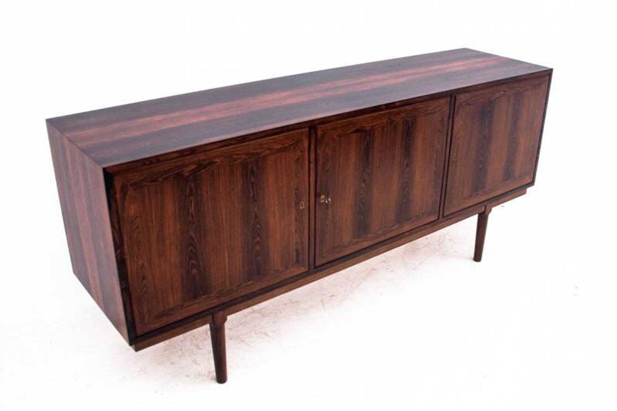 Commode en palissandre, Danemark, années 1960. Après rénovation.