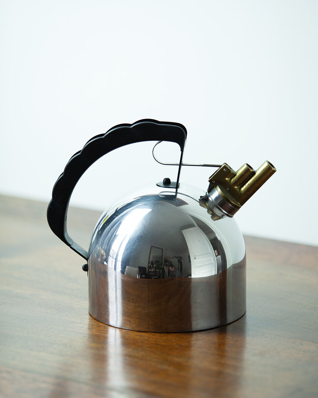Melodic alessi kettle by Richard Sapper