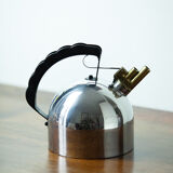 Melodic alessi kettle by Richard Sapper