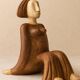 Sculpture féminine en gres signée