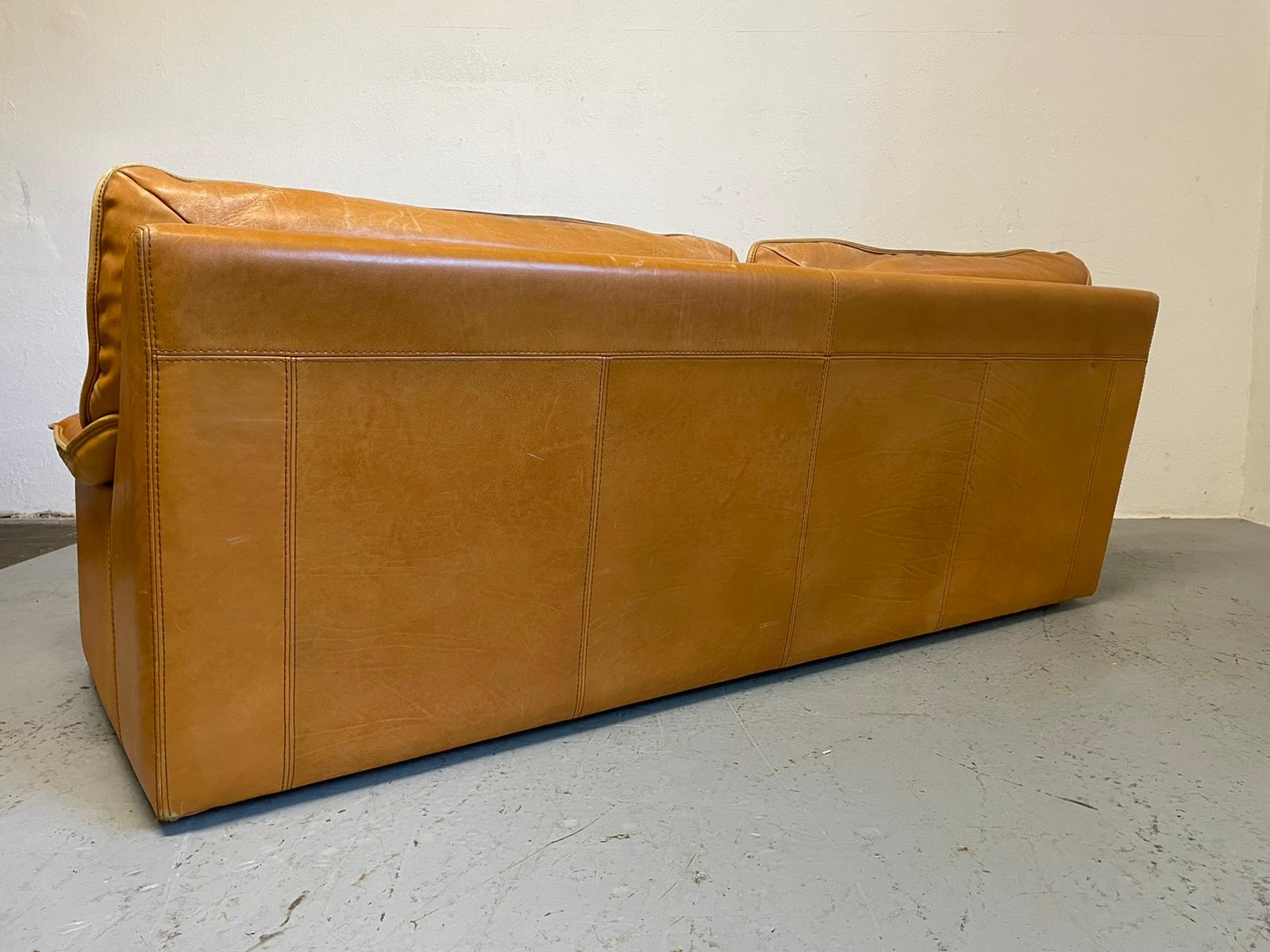Canapé en cuir marron Roche Bobois