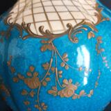 Pair of vases with porcelain lids from Paris, late 19th century