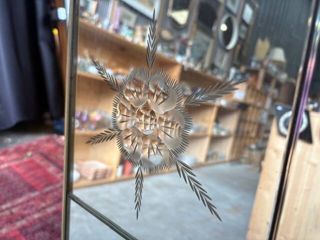 Antique XXL wall mirror (200 x 100 cm) with refined floral engravings