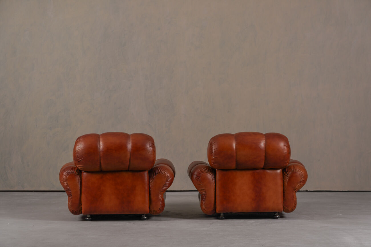 Fauteuils de club italiens vintage en simili cuir cognac, Italie années 1970, ensemble de 2
