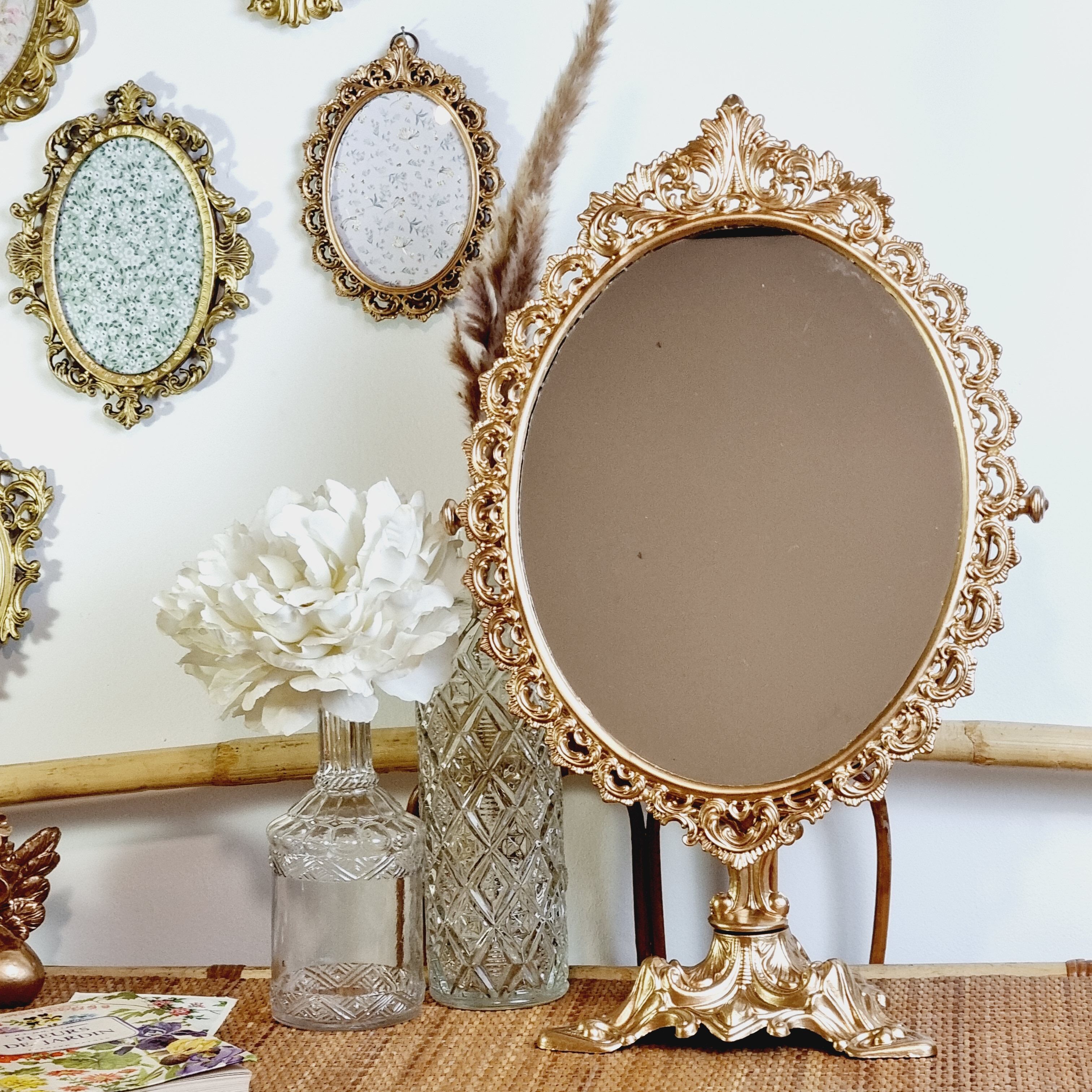 Golden metal psyche mirror 30x50cm