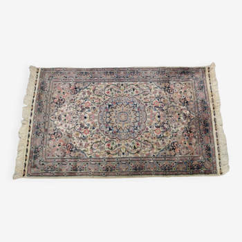 Handmade oriental Persian rug