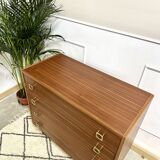 Vintage chest of drawers bobbin feet