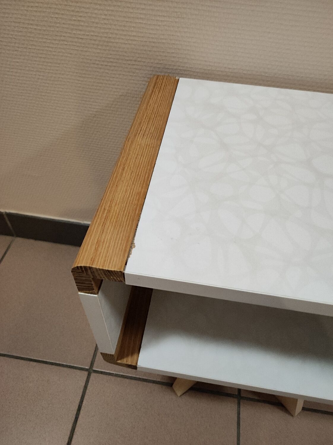 Table de chevet en bois