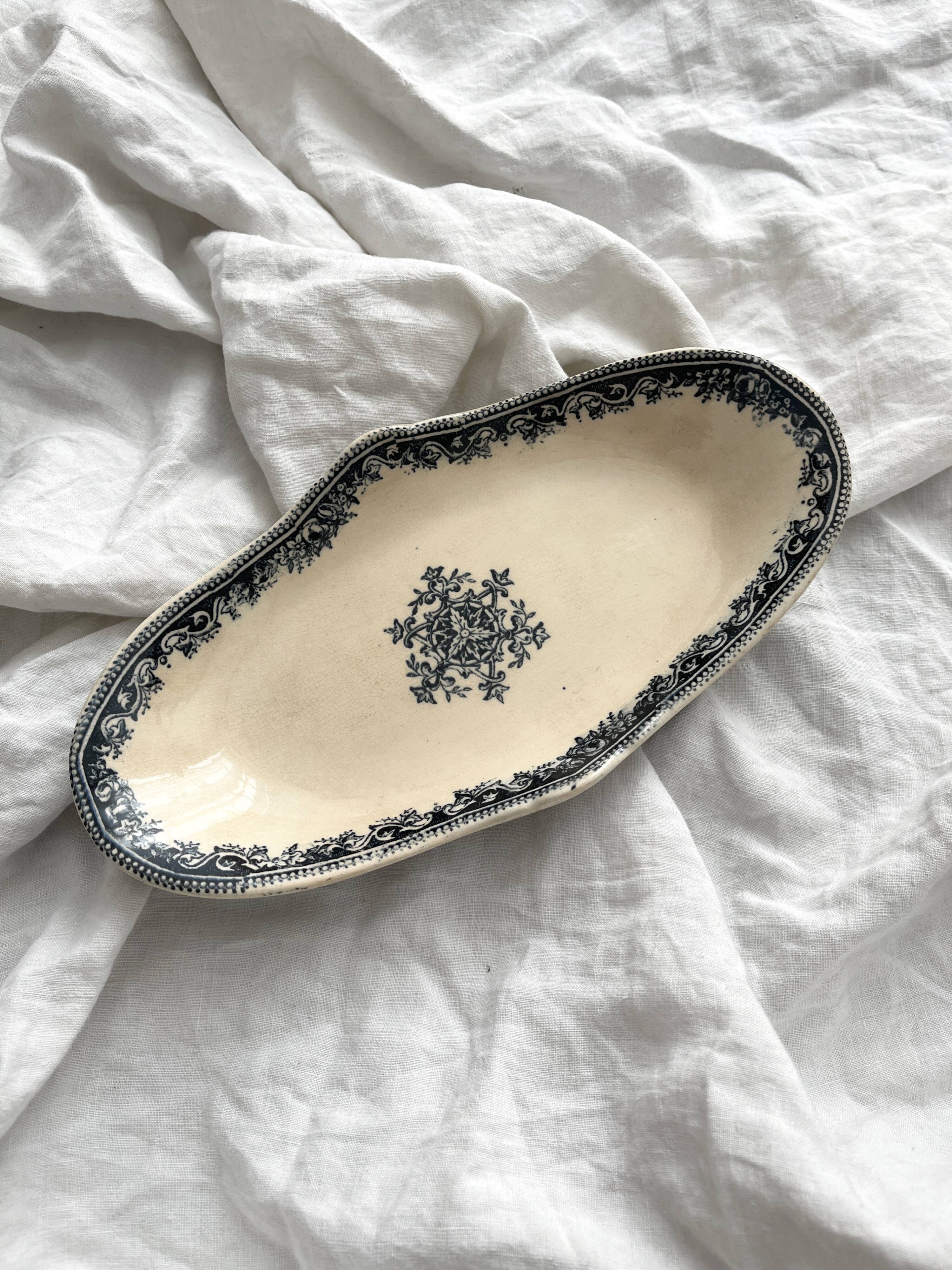 Ironware dish "Garlande Service" JVB Jules Vieillard Bordeaux