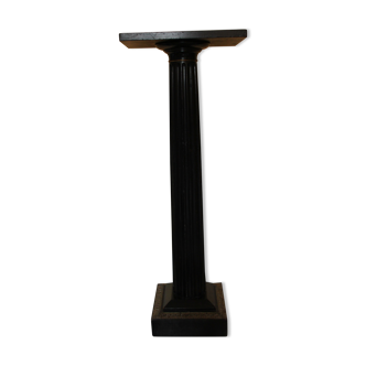 Black fluted wooden column