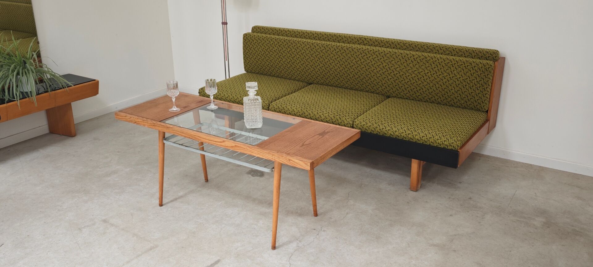 Table basse en bois, métal et verre par Jitona 1960