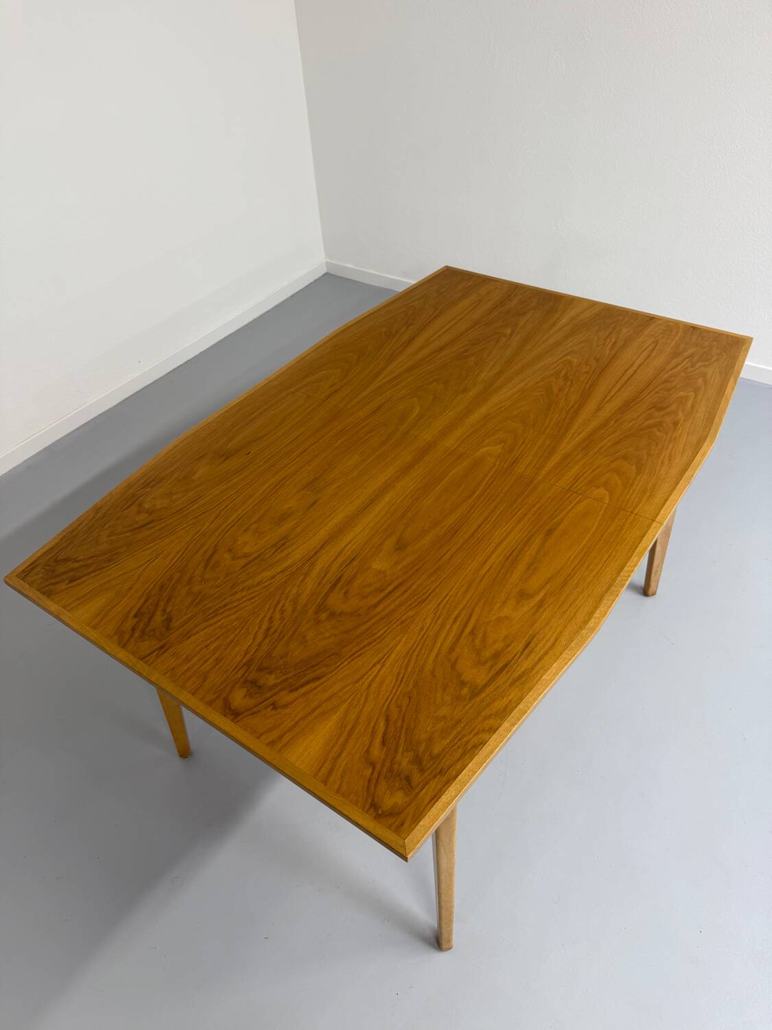 Table de repas à rallonges en hêtre massif design scandinave années 70