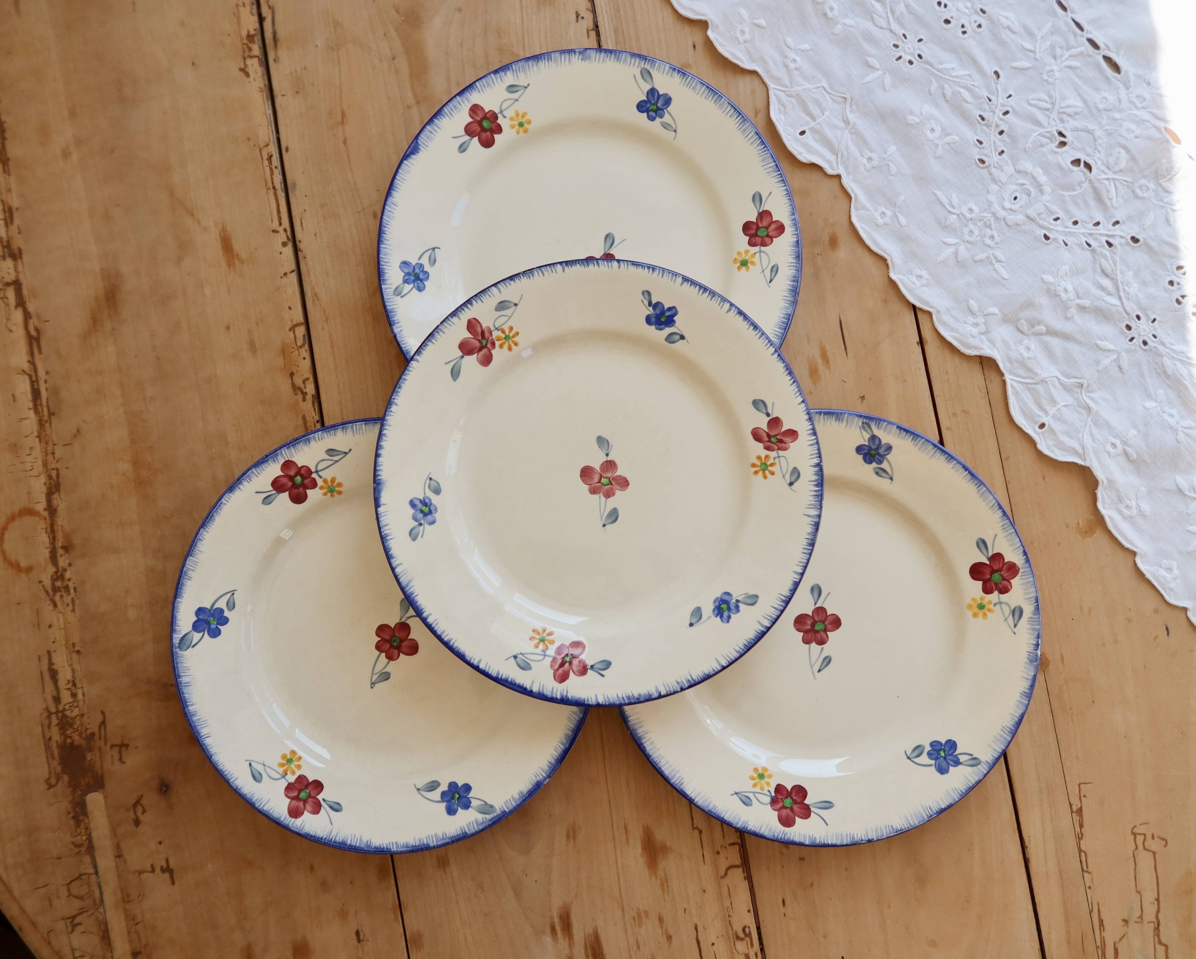 4 vintage flat plates Digoin Sarreguemines model Mary-Lou