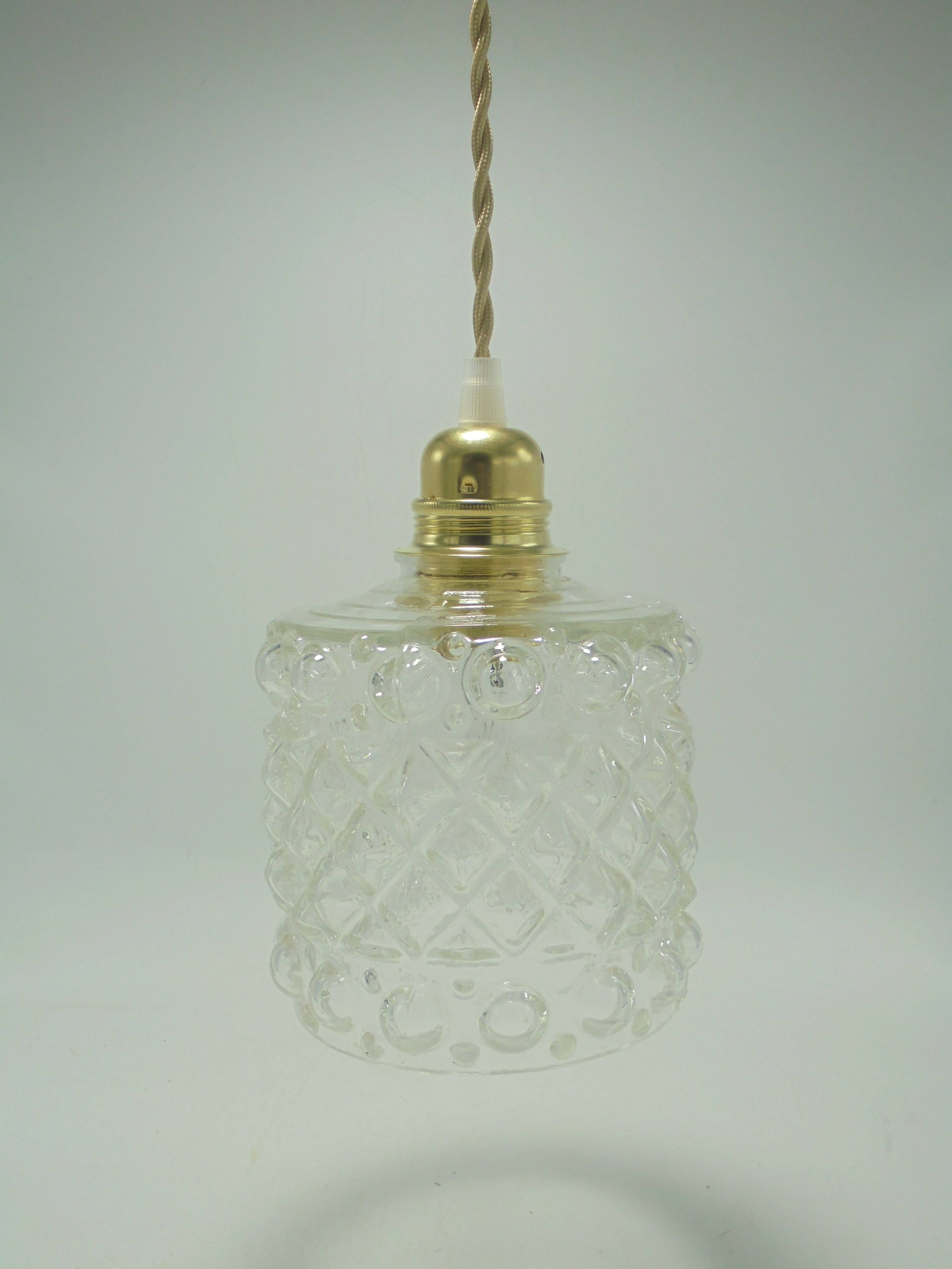 Small pendant light