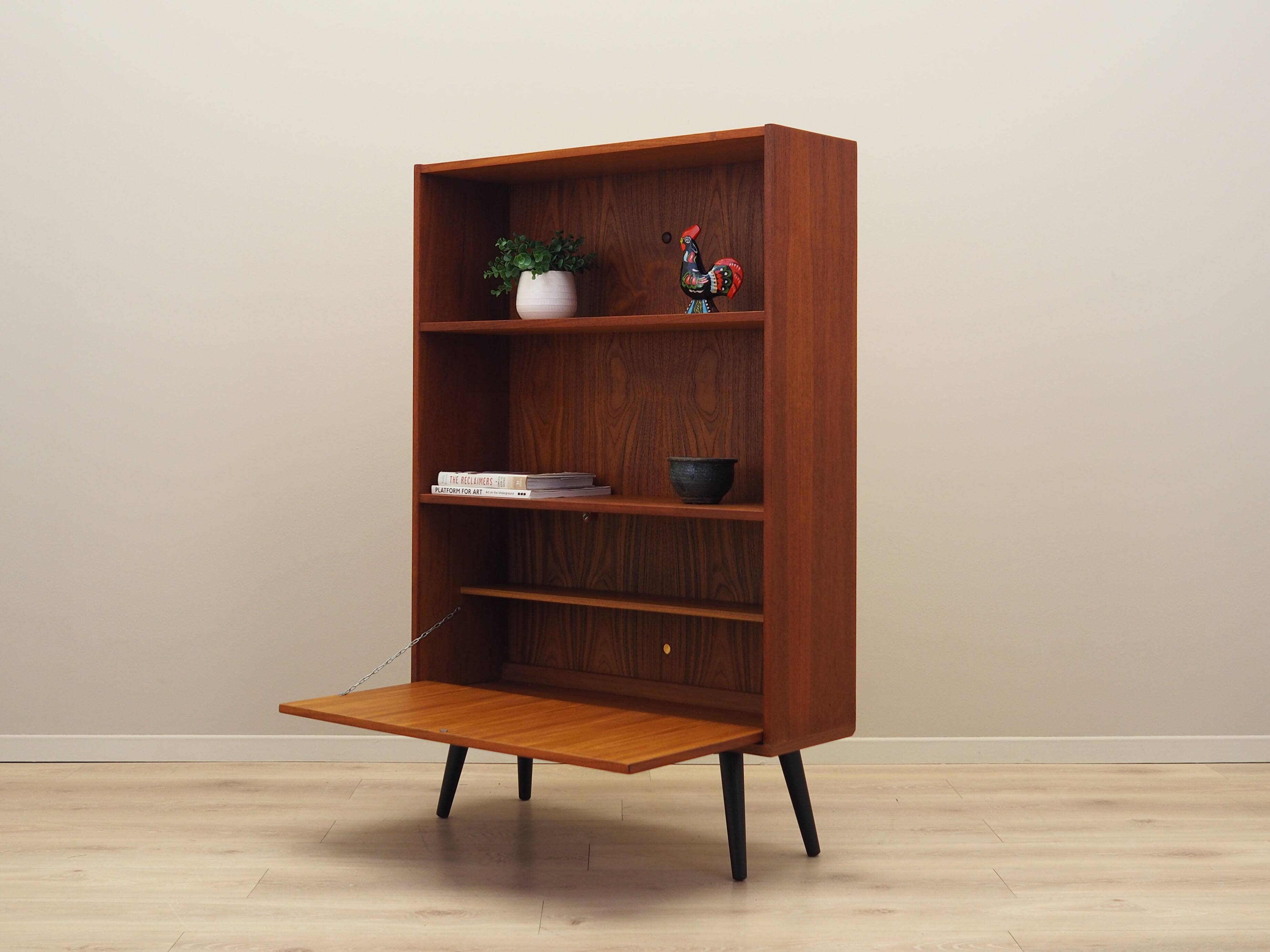 Bibliothèque en teck, design danois, années 1970, production : Danemark