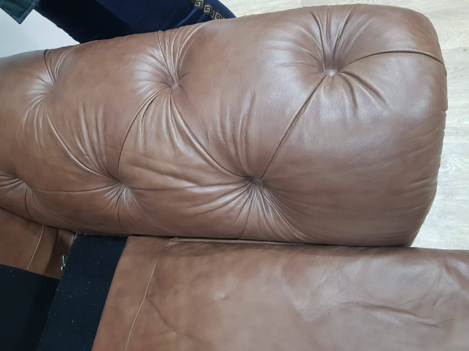 Mid-Century, Chesterfield sofa, natural leather