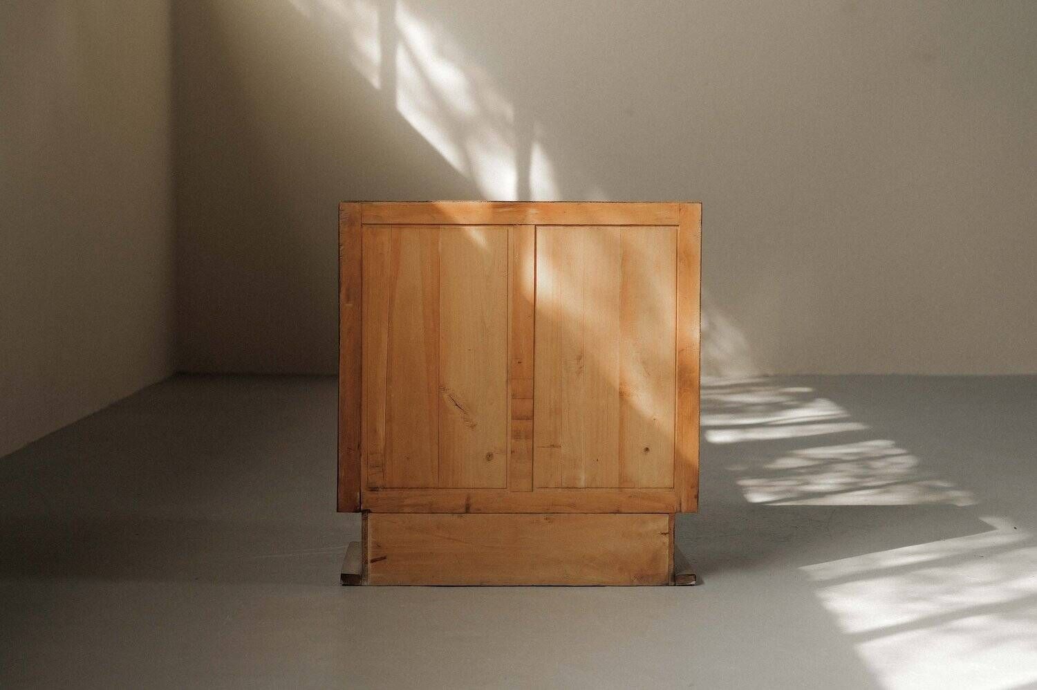 Commode moderniste, France, vers 1940