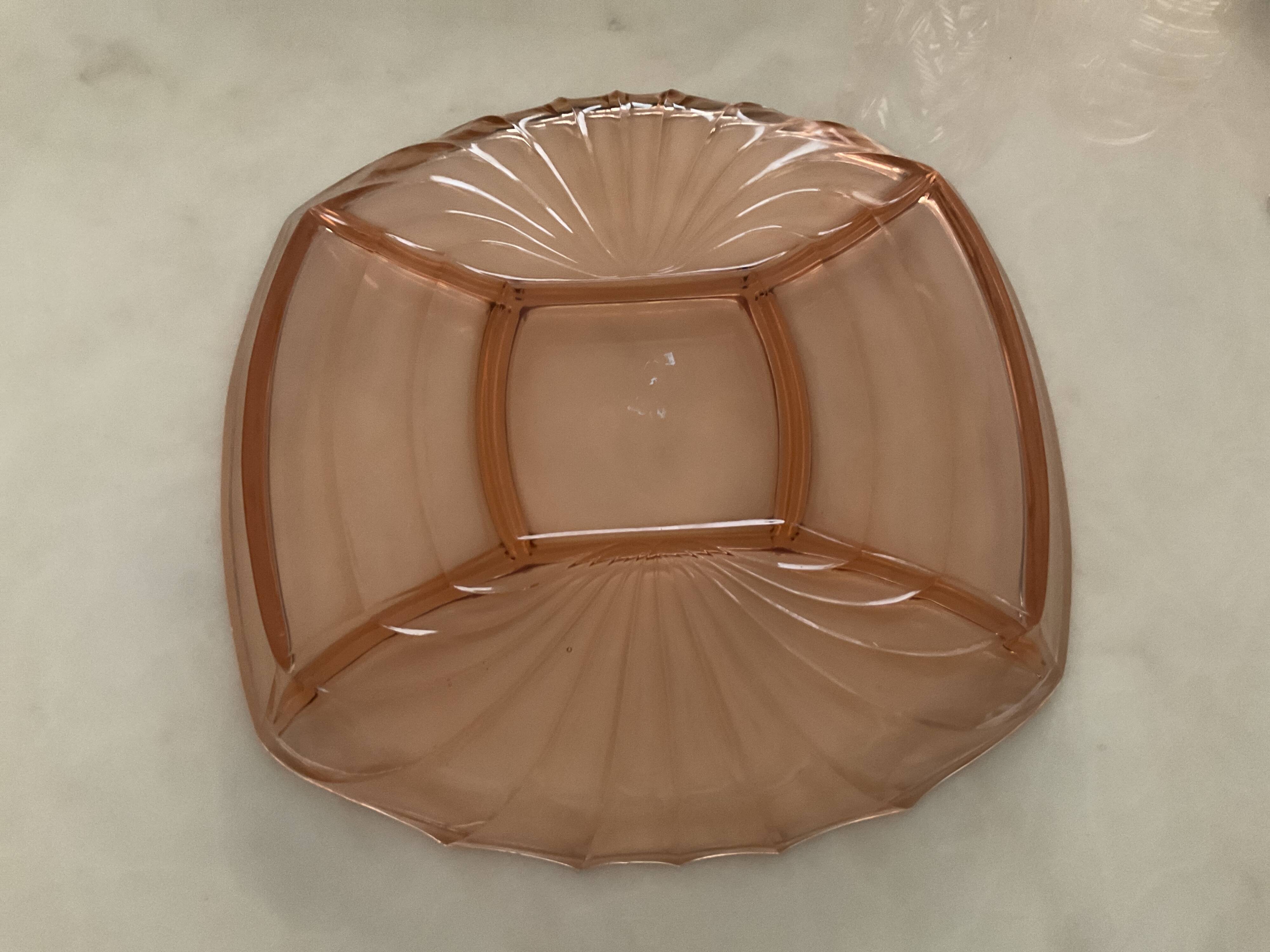 Art deco compartmentalized dish