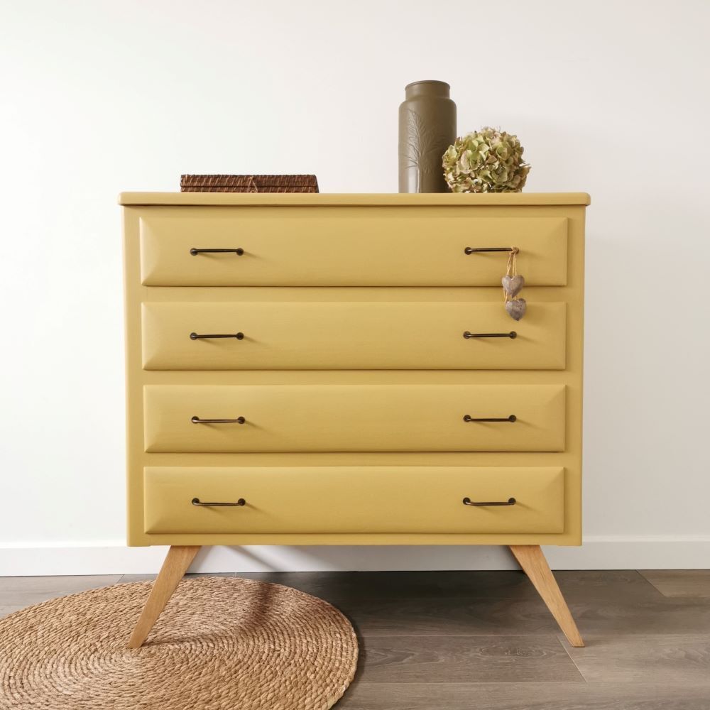 Vintage chest of drawers