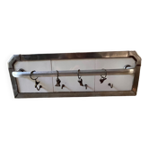 Door towels kitchen old metal white tiles