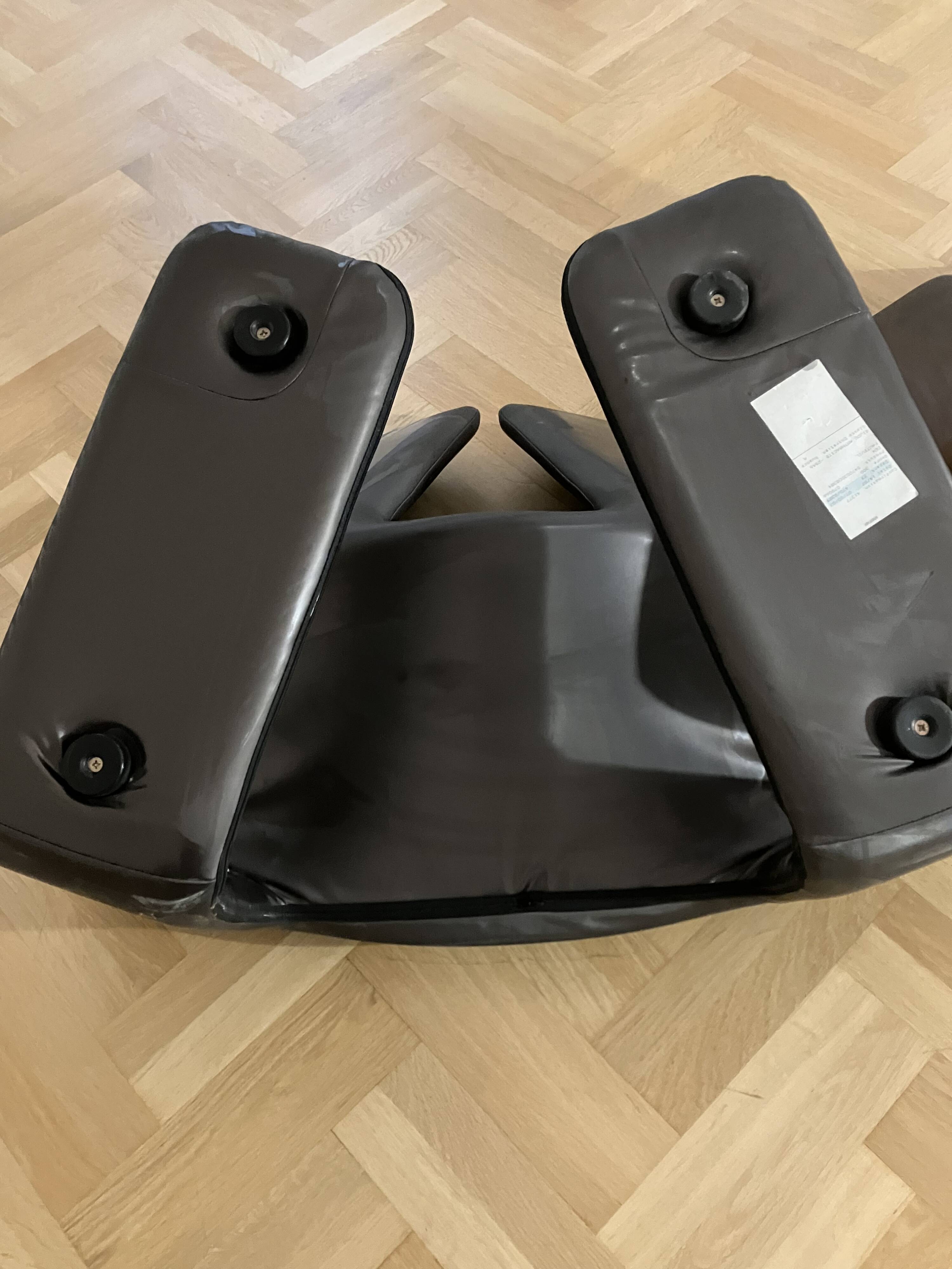 KWOK Hoi Chan Zen Armchair - Steiner