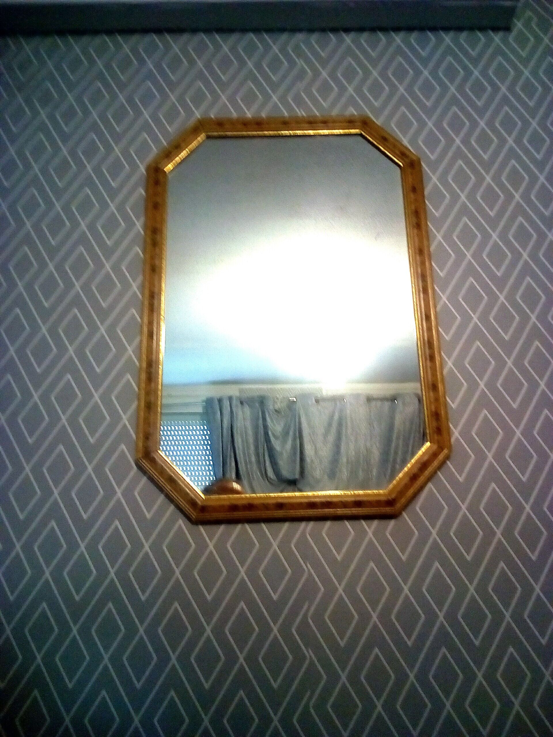 Miroir octogonal en bois clair biseauté