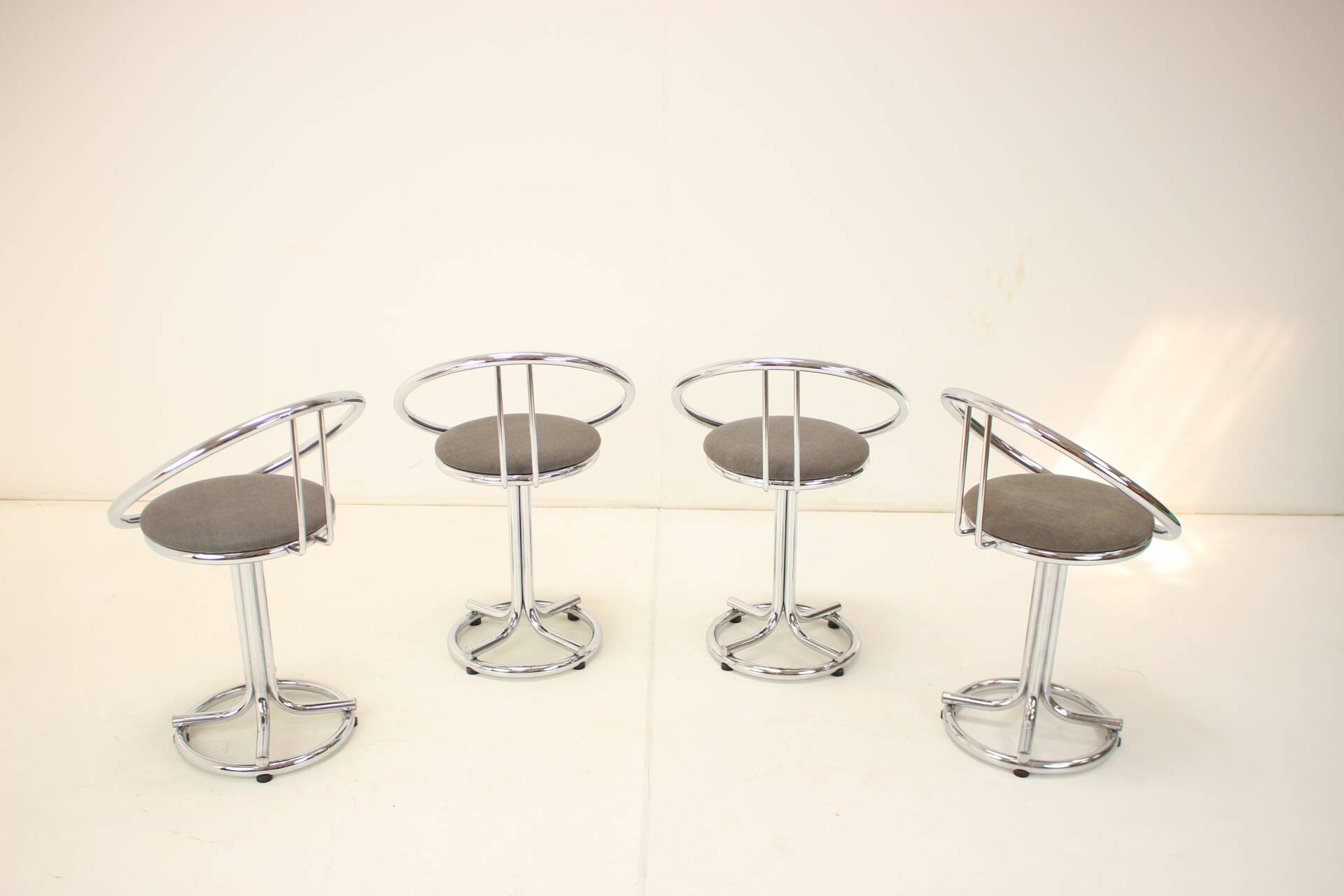 Pair of midcentury bar stools, italy 1970s