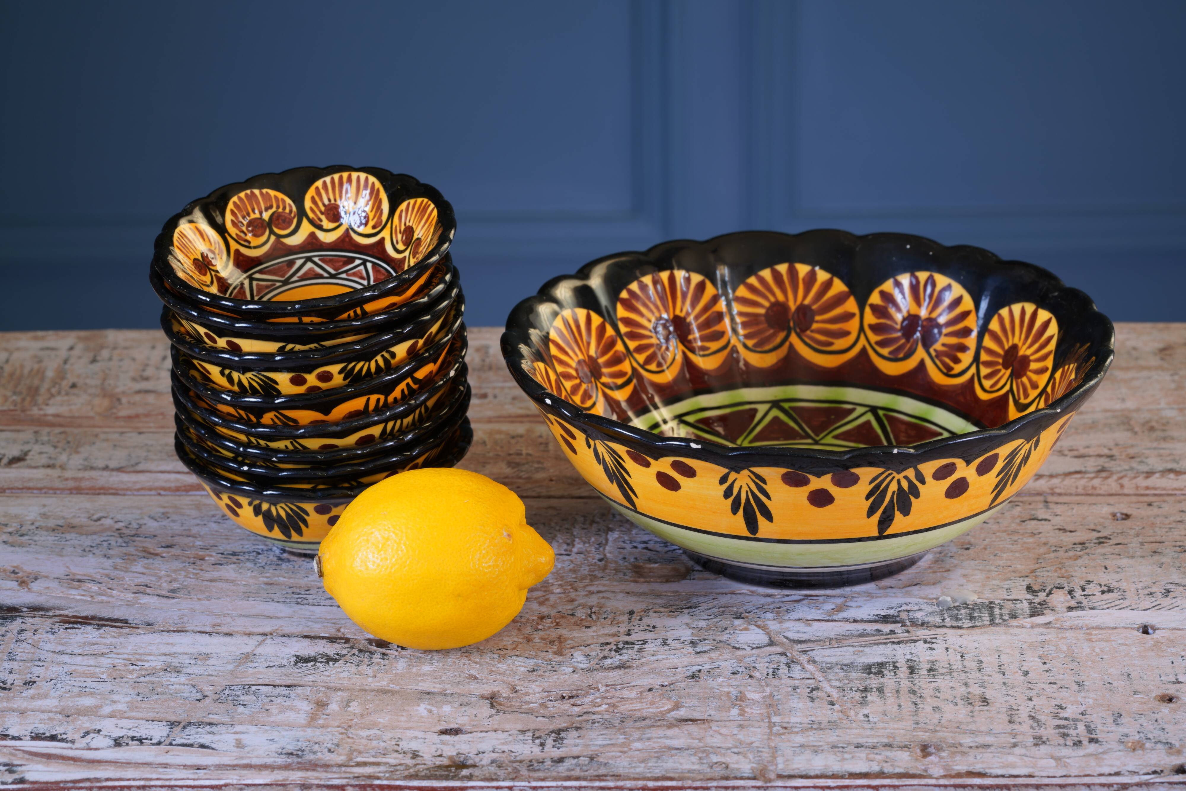 Set of eight 1970's dessert bowls and matching serving bowl