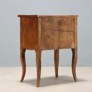 Antique baroque bedside table in walnut and rosewood, Italy, 18th century.