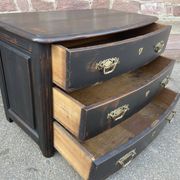 Alsatian curved chest of drawers XVIIIth patinated