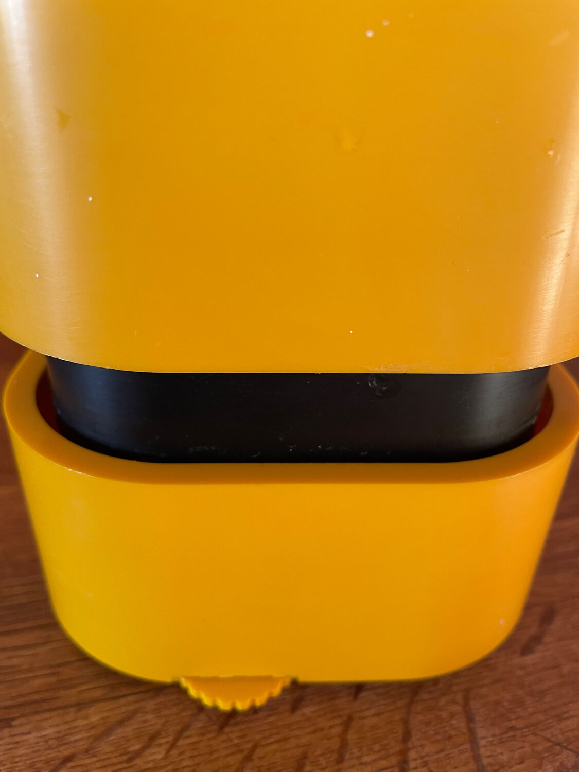 Terraillon scale 2000 orange-yellow