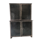Armoire en fer