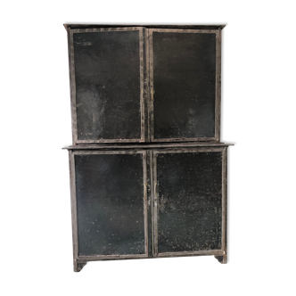 Iron cabinet