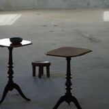 Pair of English side tables / pedestals, walnut, mid-century, 1940s.