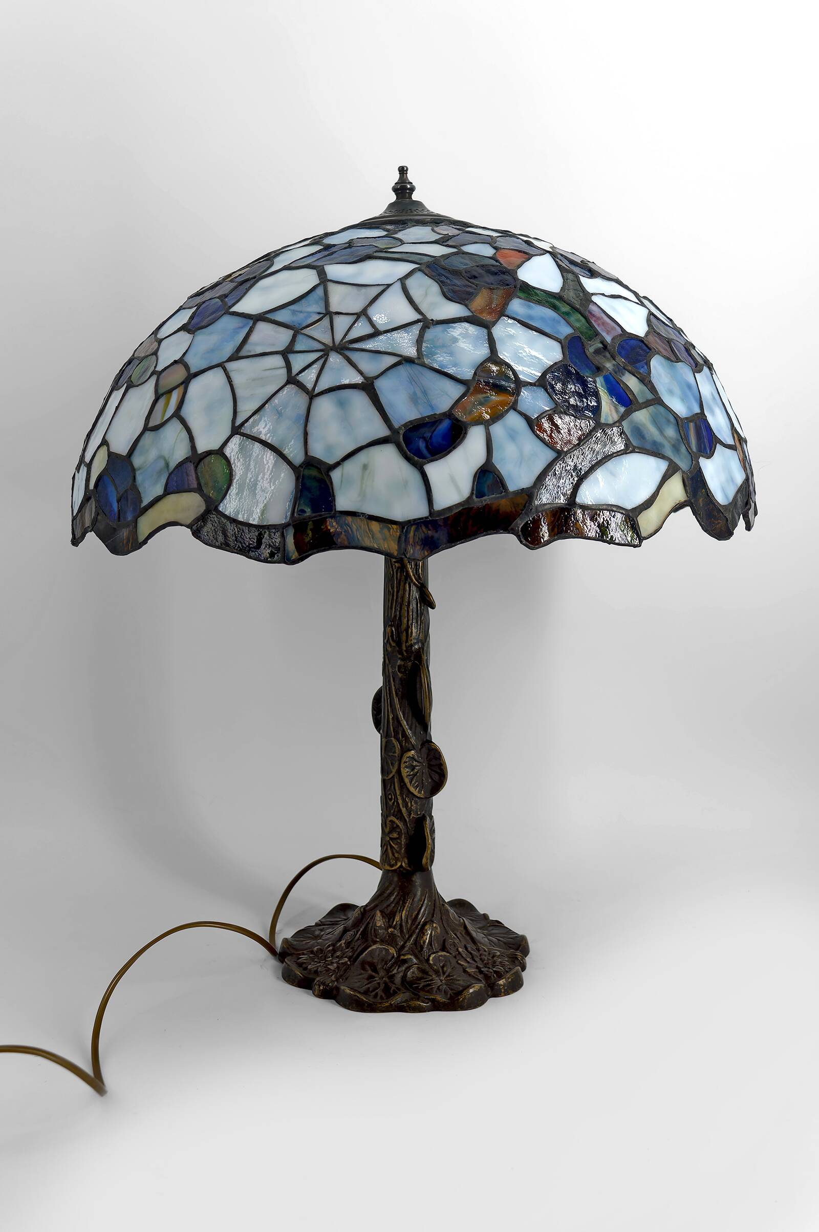 Important Art Nouveau table lamp – Tiffany style, circa 1980