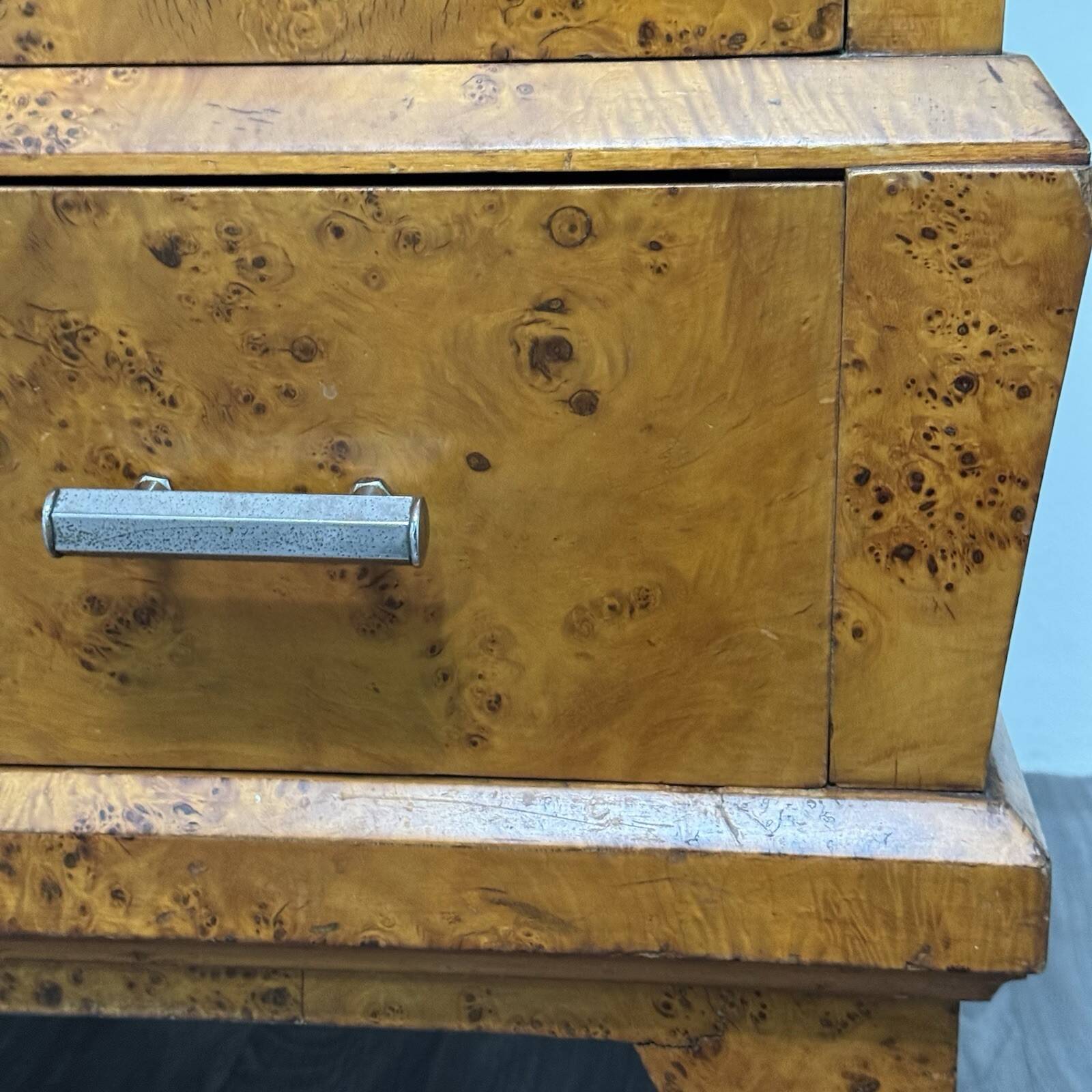 Cubist Art Deco wardrobe in burl 1940s modernist design