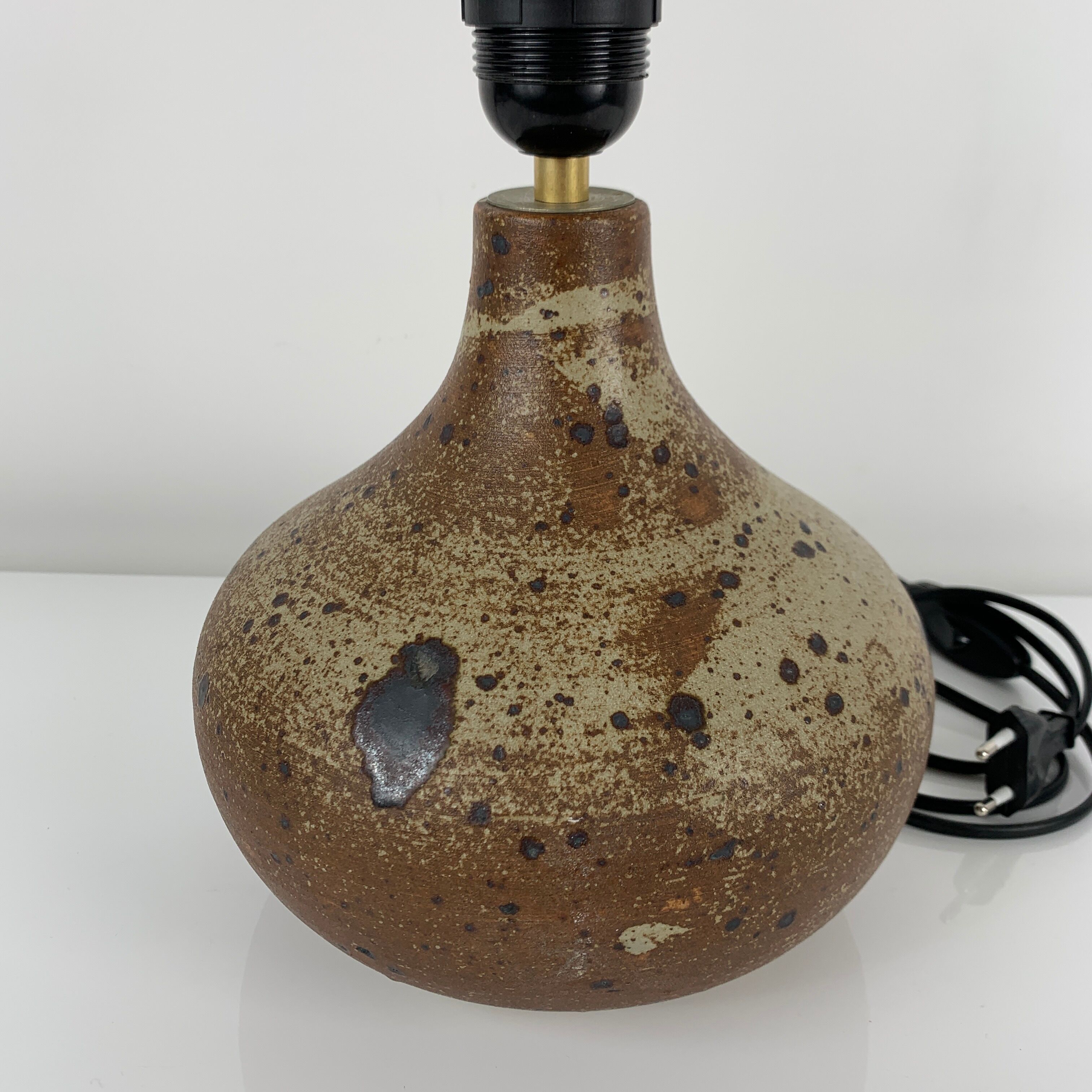 Gres pyrite lamp foot