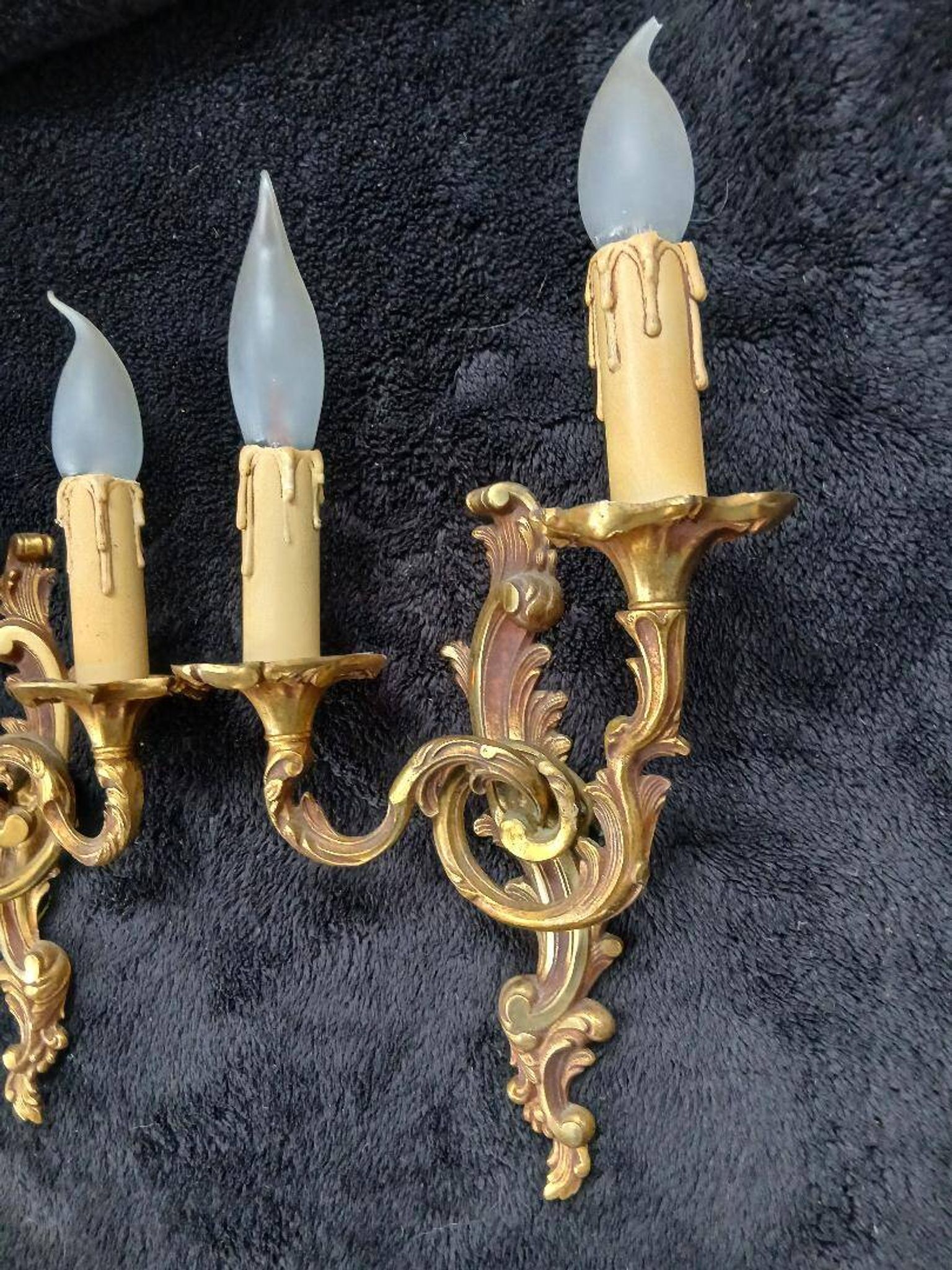 Pair of wall lights in louis xv style - bronze - 32 cm