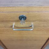 Curtain filing cabinet